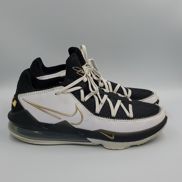 💥Host Pick 💥LeBron James Nike Air Max sneakers Sz 12 CD5007-101 - Picture 2 of 9